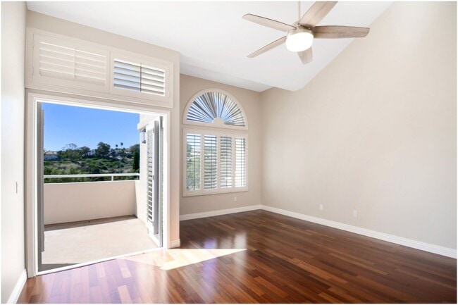 Building Photo - 2 Bedroom Plus Loft - Laguna Niguel Condo!