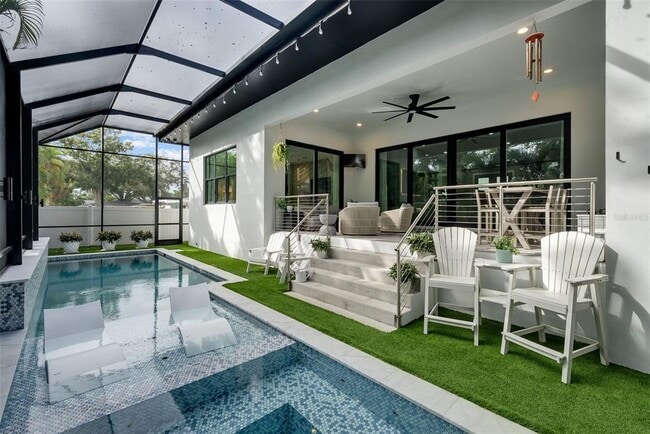 Building Photo - 3624 S Gardenia Ave