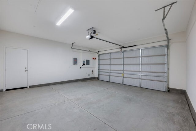 Building Photo - 1231 Trojan Cir