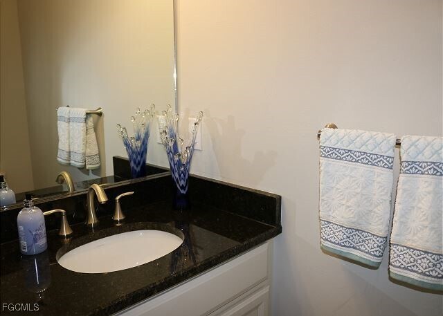 Building Photo - 10850 Alvara Point Dr