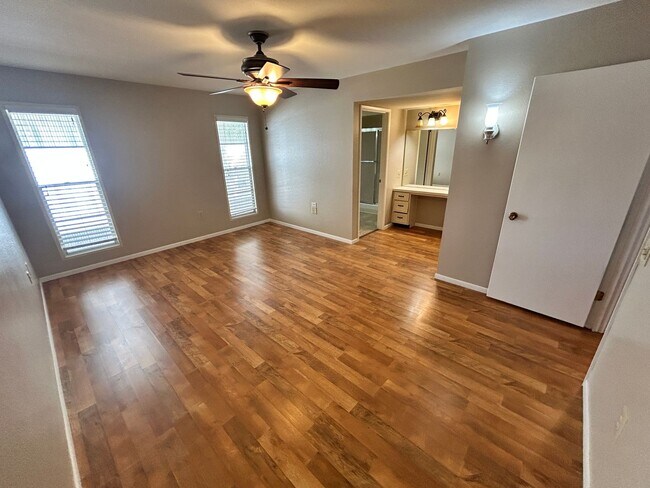 Building Photo - Age Restricted 2 Bd/2 Bath Golf Course Sub...