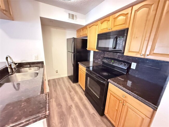 Building Photo - 4105 Tropical Isle Blvd