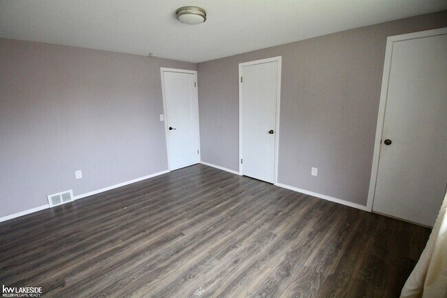 Building Photo - 18672 Beatrice St