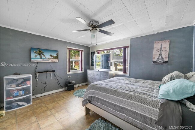 Building Photo - 438 NW 93rd St