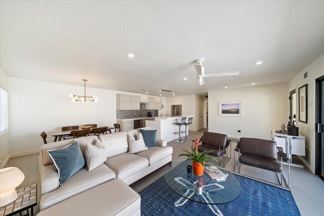 Building Photo - 436 Greenhouse Wy