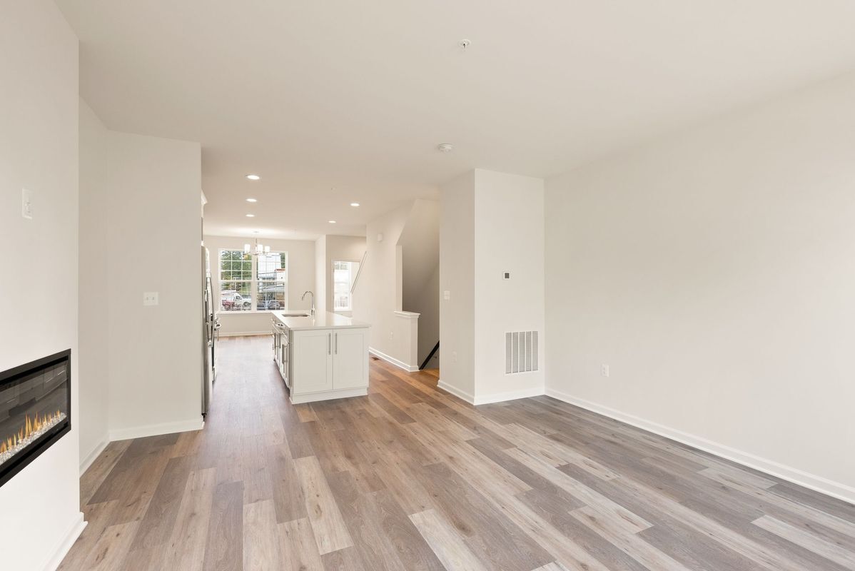 Building Photo - 9642 Weshire Dr