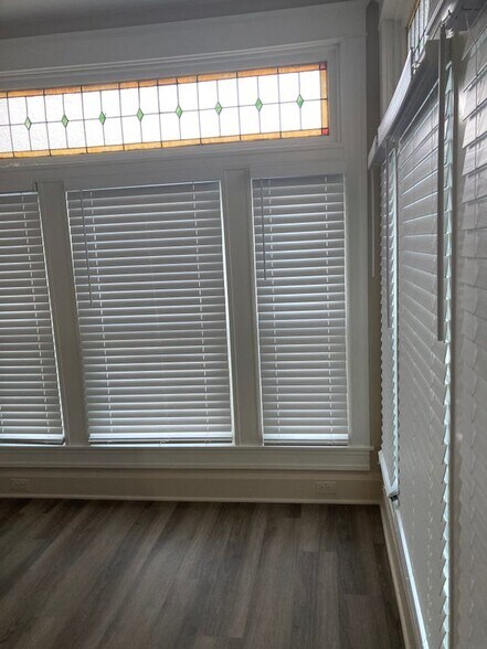 Building Photo - 3027 Shannon Dr