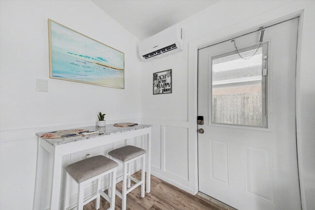 Building Photo - 711 E Gulf Blvd