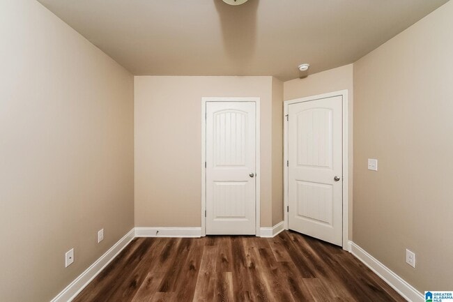 Building Photo - 1020 Brookhaven Dr