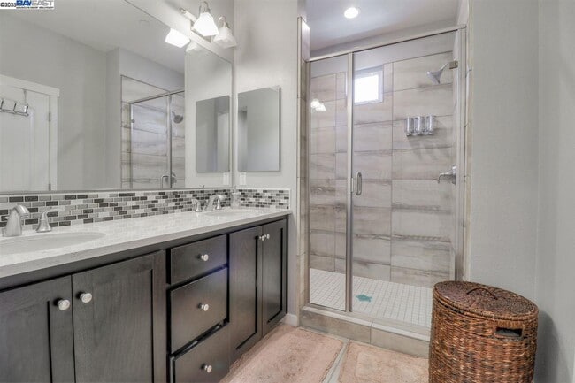 Building Photo - 36151 Windwood Ln