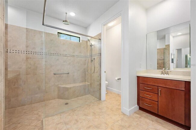 Building Photo - 27 Bay Ct