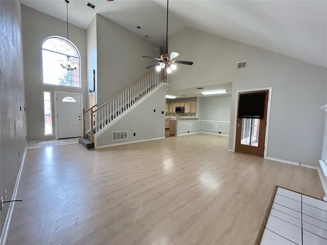 Building Photo - 2114 Montclair Ln
