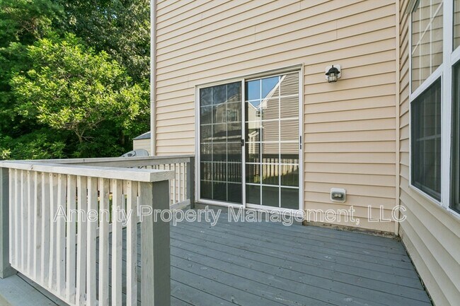 Building Photo - 321 Warwick Landing Pkwy