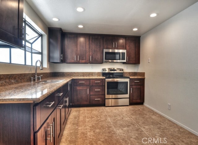 Building Photo - 15 Grenache