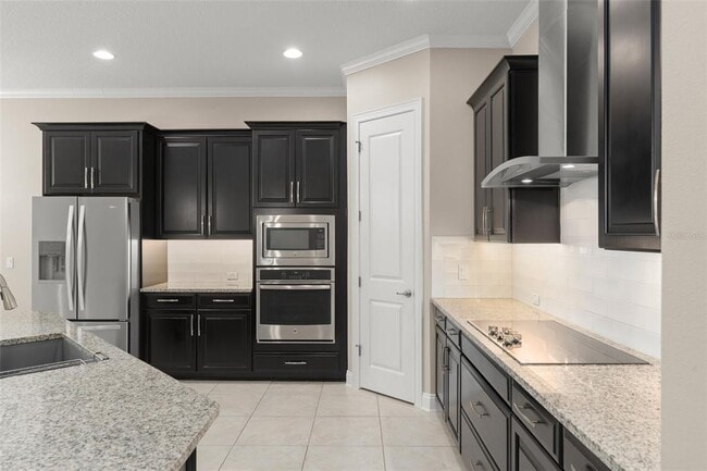 Building Photo - 13833 Behring Ave