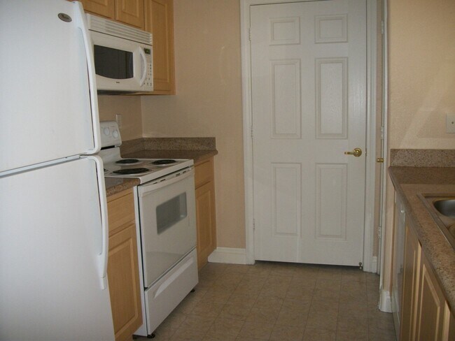 Building Photo - Badura Ave. #2094