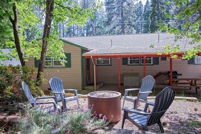 Building Photo - Your Peaceful Retreat in the Pines