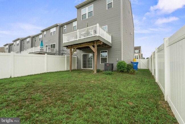 Building Photo - 100 Meridian Ln