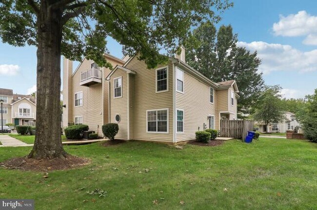 Building Photo - 16202 Ellipse Terrace