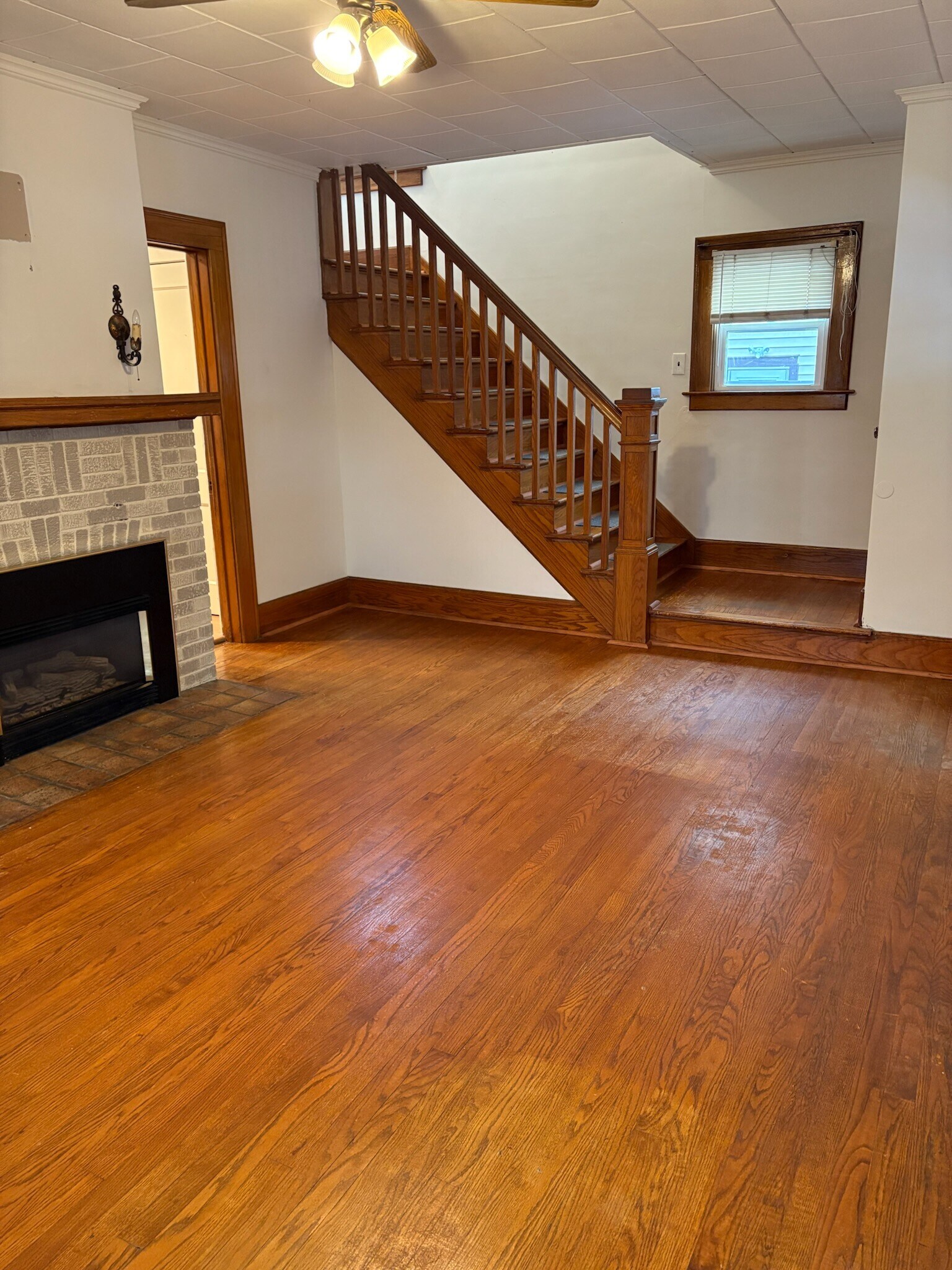 Building Photo - 415 Whittier Ave