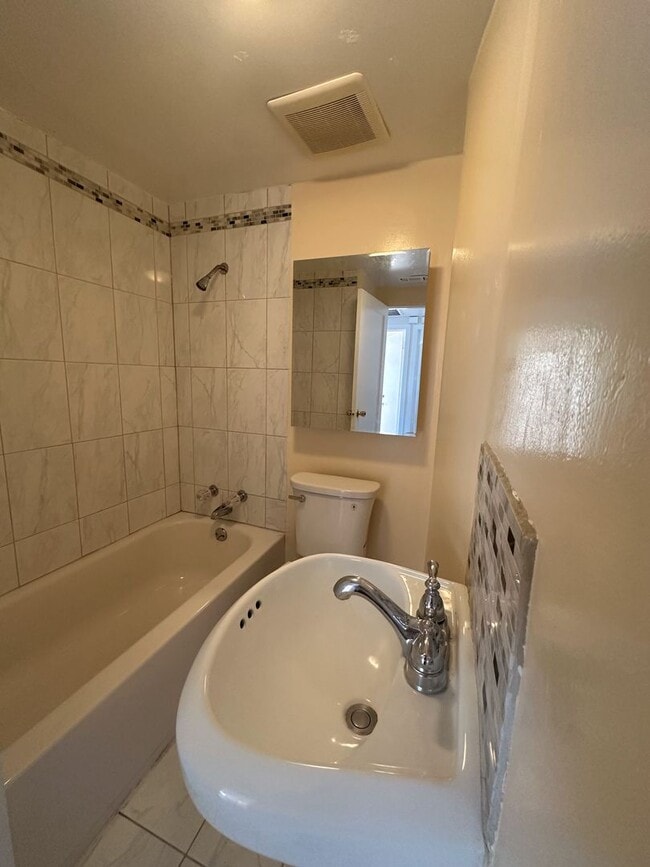 Building Photo - Remodeled 4 bedroom Single Story Home in San Pablo, CA.