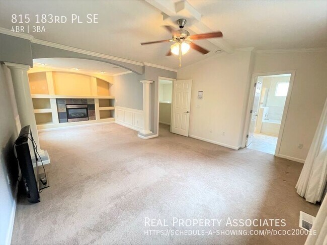 Building Photo - 815 183rd Pl SE