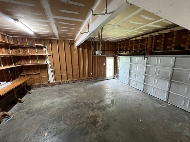 Building Photo - Cul-de-sac 4 bedroom home in Scotts Mill!