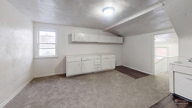 Primary Photo - 3863 E 154th St