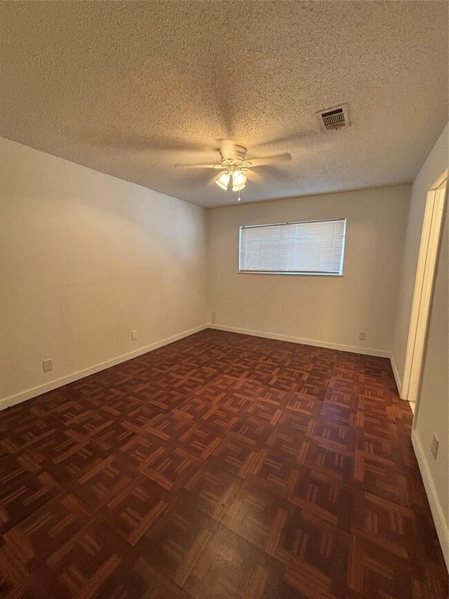 Building Photo - 3103 Edgedale Dr