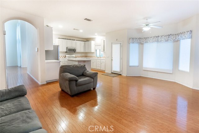 Building Photo - 3655 Shandin Dr