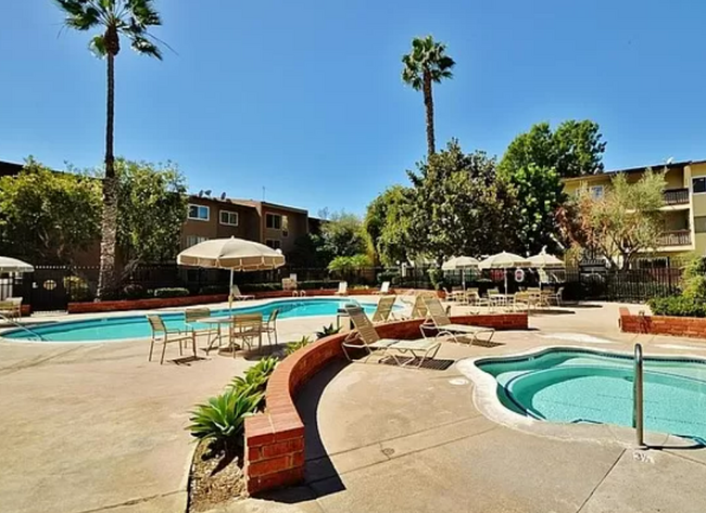 Building Photo - 12200 Montecito Rd