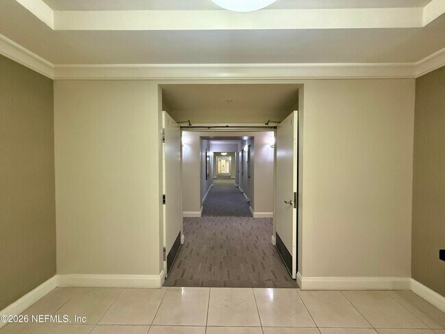 Building Photo - 1431 Riverplace Blvd