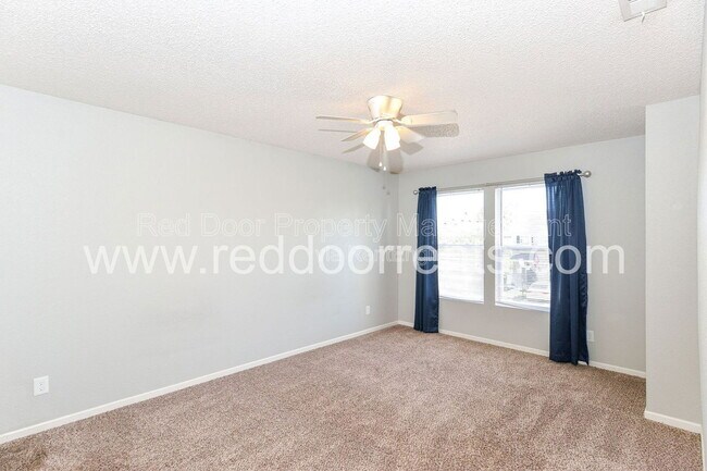 Building Photo - 15445 Border Dr