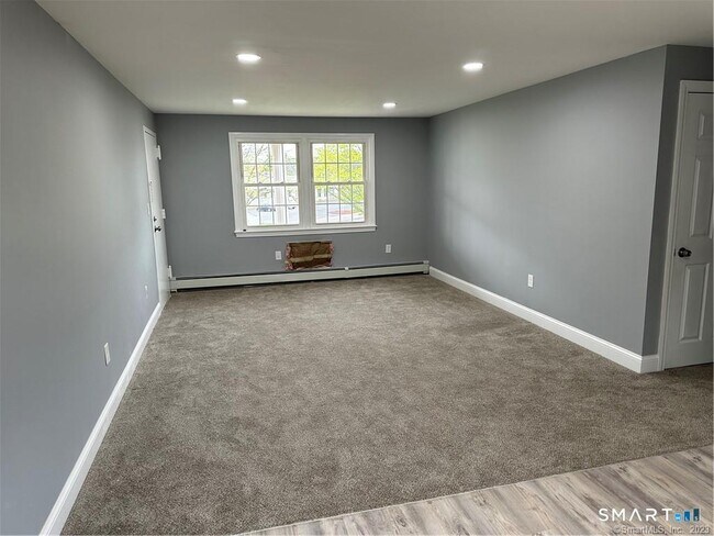 Building Photo - 12 Brewster Rd