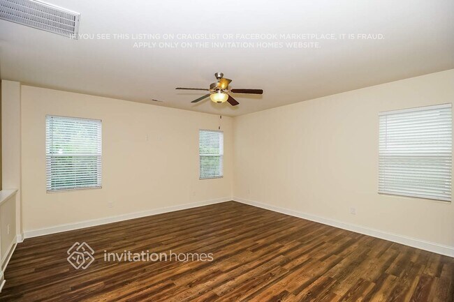 Building Photo - 190 Sassafras Rd