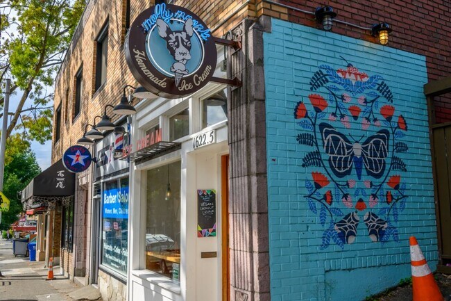 Building Photo - 1Bd/1Ba Seattle Condo