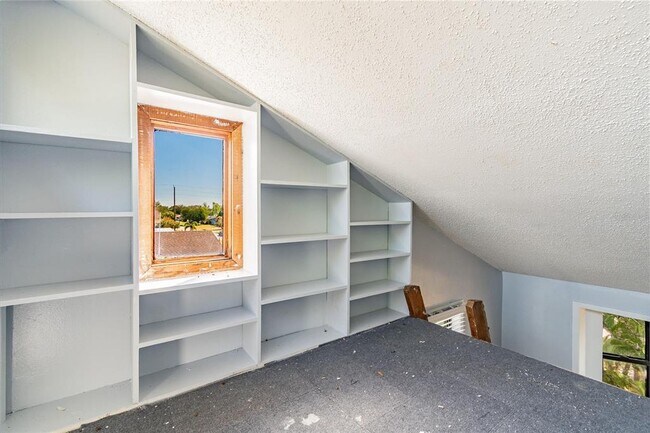 Building Photo - 532 45th St Ct W