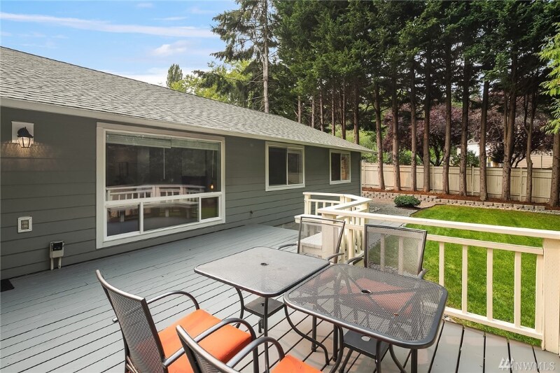 Building Photo - 17704 NE 34th St