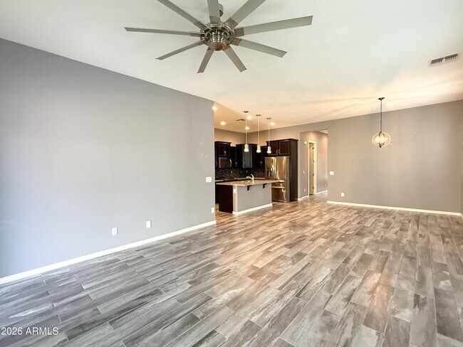 Building Photo - 20618 W Edgemont Ave