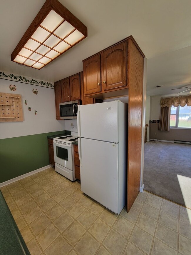 Building Photo - 7170 Ruritan Dr