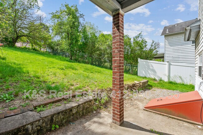 Building Photo - 2723 Kingwood St