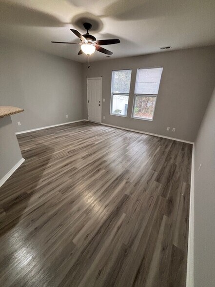 Building Photo - 190 Olde Towne Way