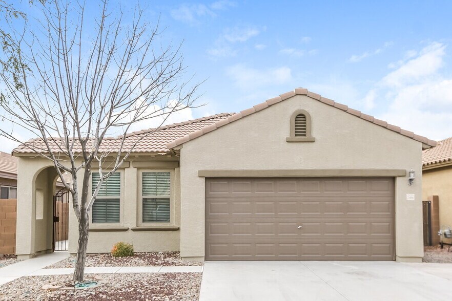 Primary Photo - 21886 S 215th Pl