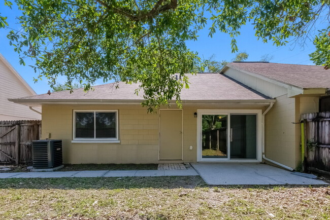 Building Photo - 3308 Laurel Dale Dr