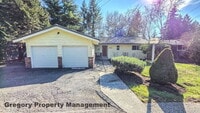 Building Photo - Spacious 5-Bedroom Kirkland Home – Daylight Basement, RV Parking, Quiet Private Drive & Top Schools!