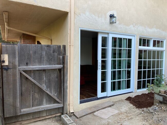 Gated garden and house entrance - 21621 Circle Trl