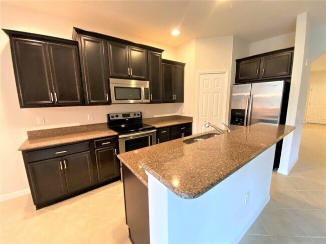 Building Photo - 7886 Moonstone Dr
