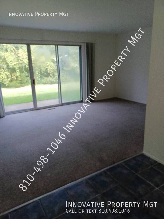 Building Photo - 6012 Holiday Gardens Dr