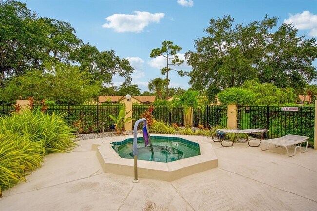 Building Photo - 5793 Avista Dr