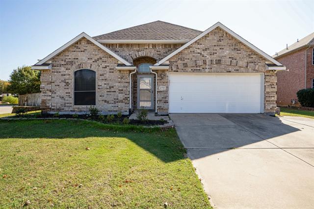 Primary Photo - 2701 Chatsworth Dr